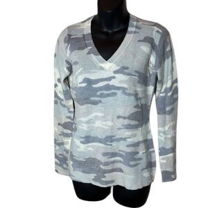 Charter club luxury cashmere v neck camoflauge gray sweater NWT w flaws